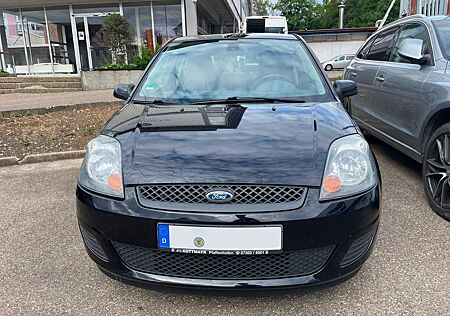 Ford Fiesta 1,3 - Klimaauto., SHZ, 8-fach, TÜV 03/25