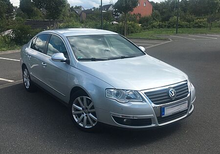 VW Passat Volkswagen 2.0 FSI Sportline 6-Gang