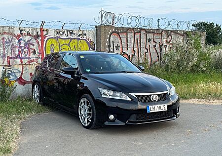 Lexus CT 200h F SPORT