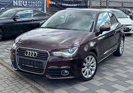 Audi A1 /Navi/Xenon/LED/Scheckheft/Steuerkette Neu