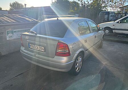 Opel Astra 1.6 Automatik -