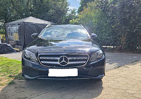 Mercedes-Benz E 220 gebraucht kaufen Mercedes-Benz E 220 E 220d T Autom. -