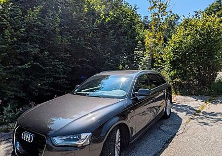 Audi A4 2.0 TDI 140kW S line Avant S line
