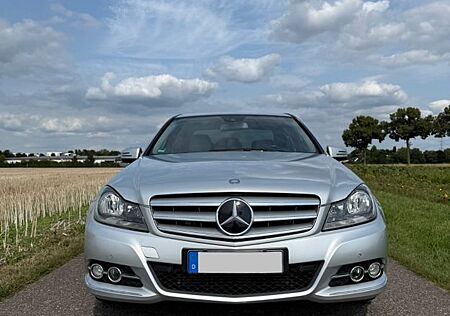Mercedes-Benz C 300 CDI 4MATIC BlueEFF. ELEGANCE Aut. ELEGANCE
