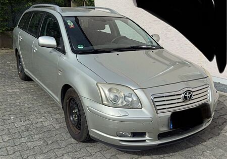 Toyota Avensis Combi 2.0 D-4D -