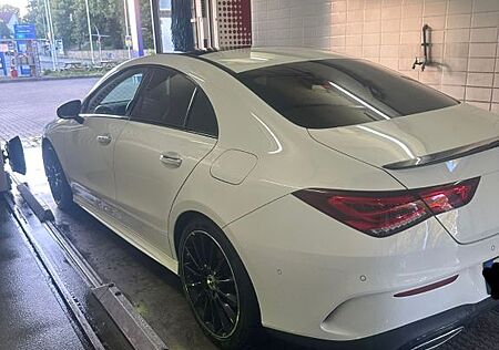 Mercedes-Benz CLA 220 d AMG Line Vollausstattung