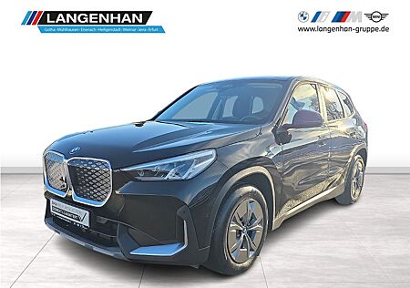 BMW iX1 xDrive30 DAB Parkassistent Shz
