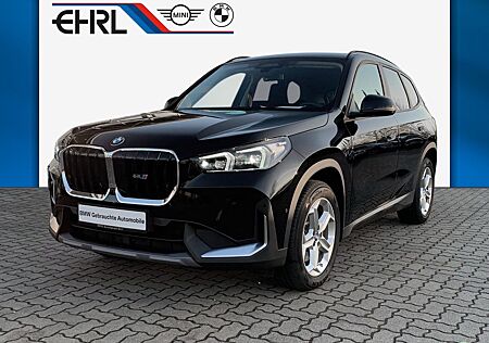 BMW X1 sDrive20i Aut/LED/HeadUp/AHK/DrAsProf/Kamera