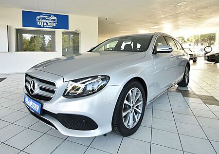 Mercedes-Benz E 220 SHZ AHK RFK LED Ambiente.
