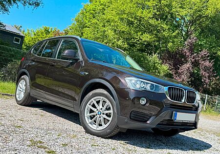 BMW X3 xDrive 20 d Aut.|XENON*NAVI*LEDER*AHK*KEYLESS