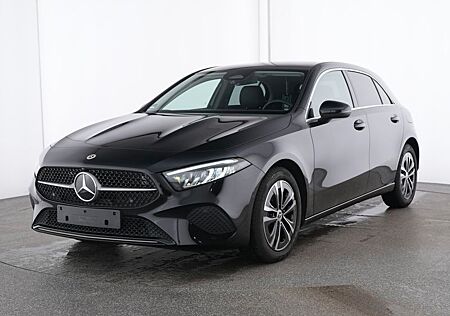 Mercedes-Benz A 180 Kompaktlimousine W-Paket PDC SHZ LED LM