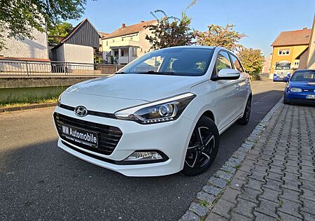 Hyundai i20 Active -Kamera.Navigation-Led Scheinwerfer