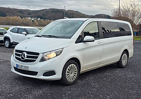 Mercedes-Benz V 220