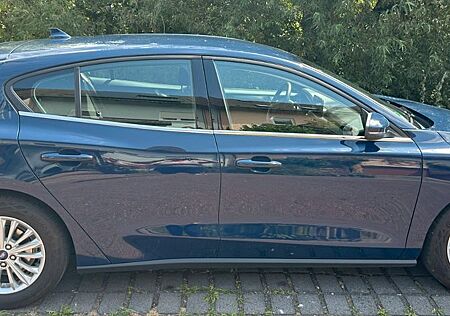Ford Focus 1,0 EcoBoost 92kW Titanium Titanium