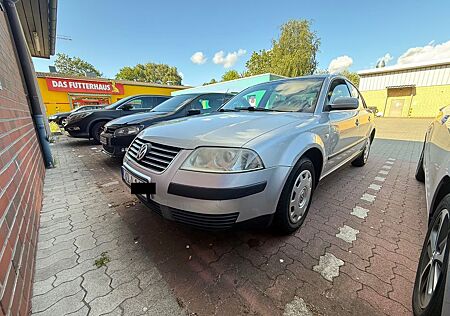 VW Passat Volkswagen 1.6 3BG HU NEU
