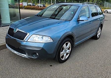 Skoda Octavia Combi Scout 4X4-2.0-AHK-Tempomat-Alu