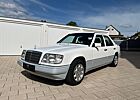 Mercedes-Benz 220 E W124 Erst 95.000Km