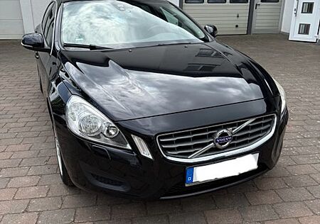 Volvo S60 D3 Service neu Zahnriemen neu Langstrecke