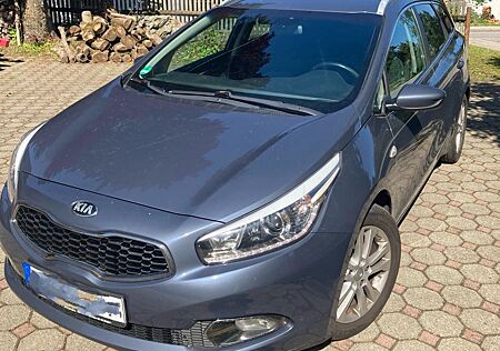 Kia Cee'd Sportswagon 1.6 CRDi Dream Team Editio...