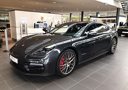Porsche Panamera GTS, vulkangrau met. HUP, AHK, PDDC