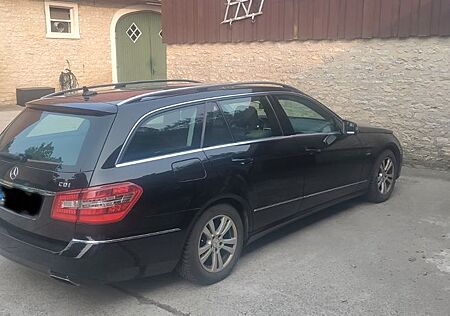 Mercedes-Benz E 220 CDI T BlueEFFICIENCY AVANTGARDE AVANTGARDE
