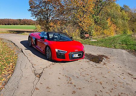 Audi R8 V10 5.2 FSI plus S tronic quattro Spyder