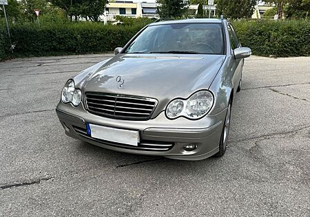 Mercedes-Benz C 180 KOMPRESSOR T AVANTGARDE Avantgarde