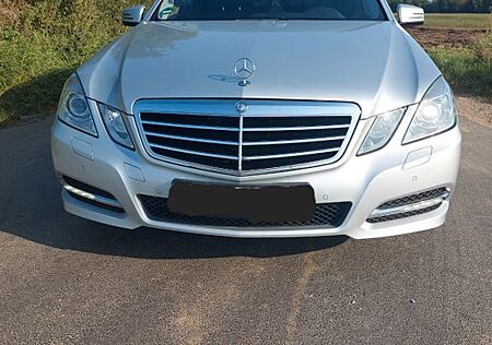 Mercedes-Benz E 200 T BlueEFFICIENCY AVANTGARDE AVANTGARDE