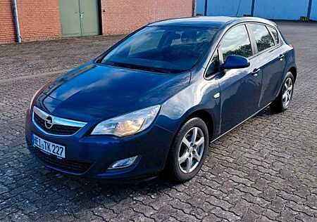 Opel Astra 1.4 Tüv bis Juni 2027