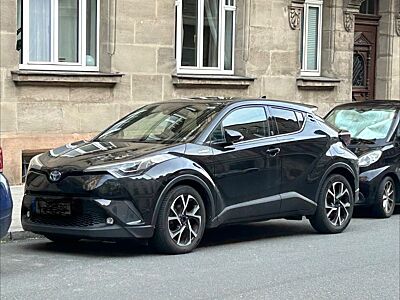 Toyota C-HR 1.8-l-VVTi Hybrid Team Deutschland Team...