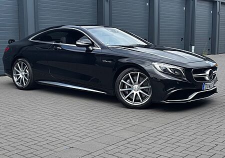 Mercedes-Benz S 63 AMG S63 4MATIC Coupé AMG Burmester High End