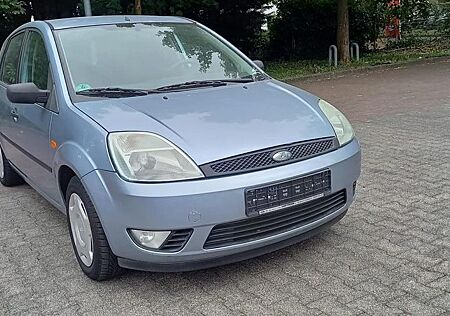 Ford Fiesta TÜV NEU