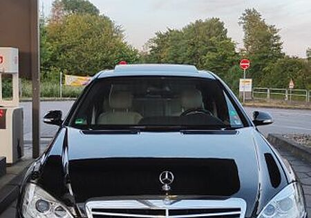 Mercedes-Benz S 320 CDI -