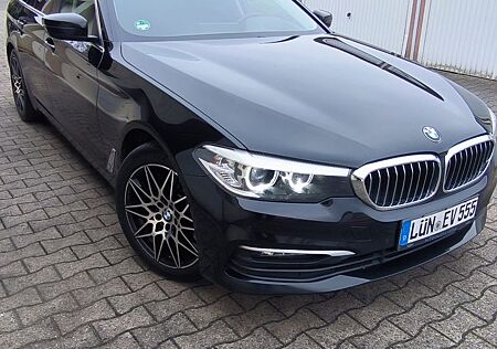BMW 540d xDrive Touring A - HUD, Nachlackierungsfrei