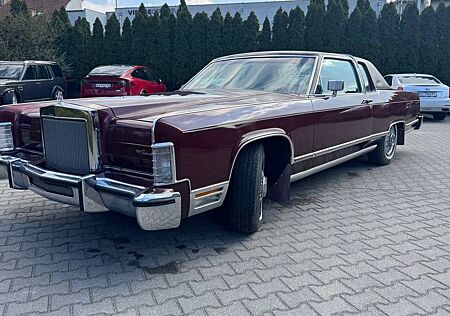 Lincoln Continental 1979 Town Coupe