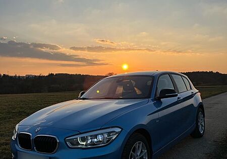 BMW 120d xDrive Sport Line, Garantie, 8 Fach