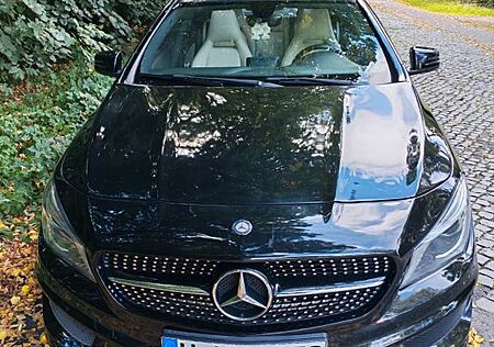 Mercedes-Benz CLA 250 DCT 4MATIC AMG Line AMG Line
