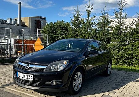 Opel Astra H GTC 1.8