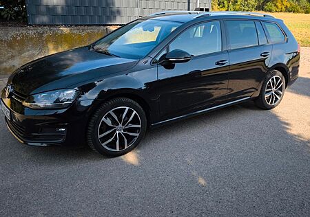 VW Golf Volkswagen 7 Variant 1.4 TSI 122 PS - Navi, AHK, Xeno