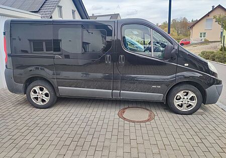 Renault Trafic schwarz, diesel