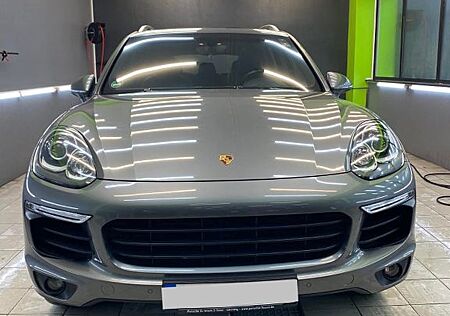 Porsche Cayenne Diesel -