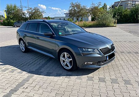 Skoda Superb 1.8 TSI Style Combi Style