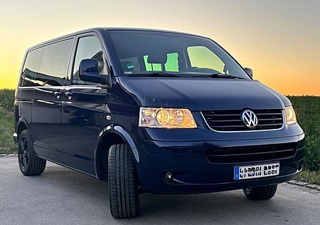 VW T5 Multivan Volkswagen Klima StHzg AHK 18 Zoll Edition TOP