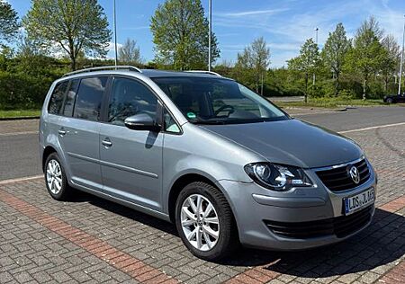 VW Touran Volkswagen 2.0 TDI 103kW DPF -