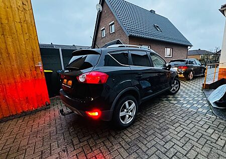 Ford Kuga 2,0 TDCi 4x4 Allrad 103kW, TÜV 01.2028
