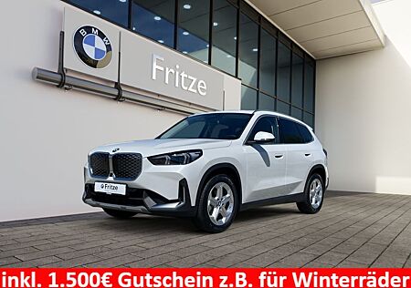 BMW iX1 eDrive20 AHK / LED / Harman Kardon / Panoram