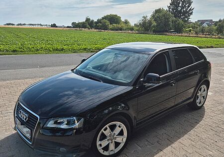 Audi A3 1.8 TFSI 160PS Sportback Klimaautomatik