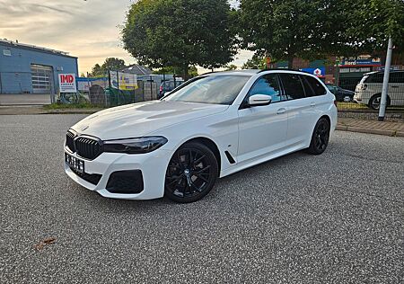 BMW 520 5 Touring d xDrive M Sport-LEDER-NAVI