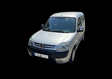 Peugeot Partner - Behindertentransport