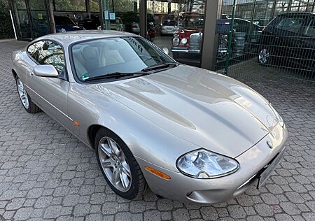 Jaguar XK8 Coupe